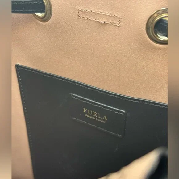 🆕 FURLA 🧿 NWOT Constanza Laser Cut Drawstring Bucket Bag, Black Leather - Picture 10 of 14